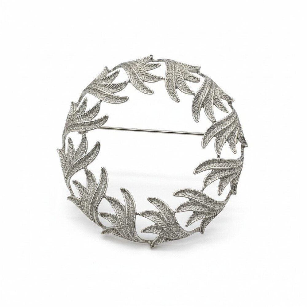 Vtg STAR Brand Estate Jewelry Silvertone Etched Leaves  Brooch Pin